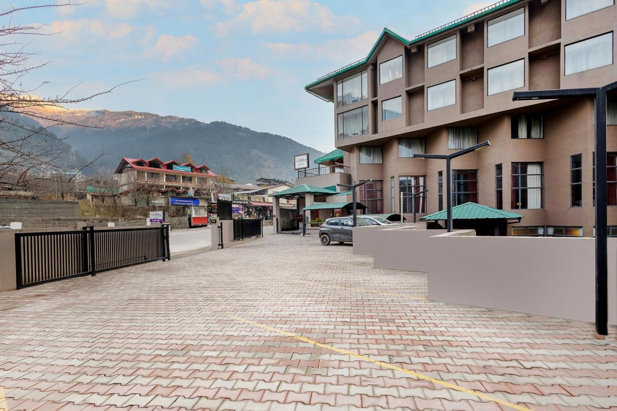 Sterling Manali Hotel Exterior photo