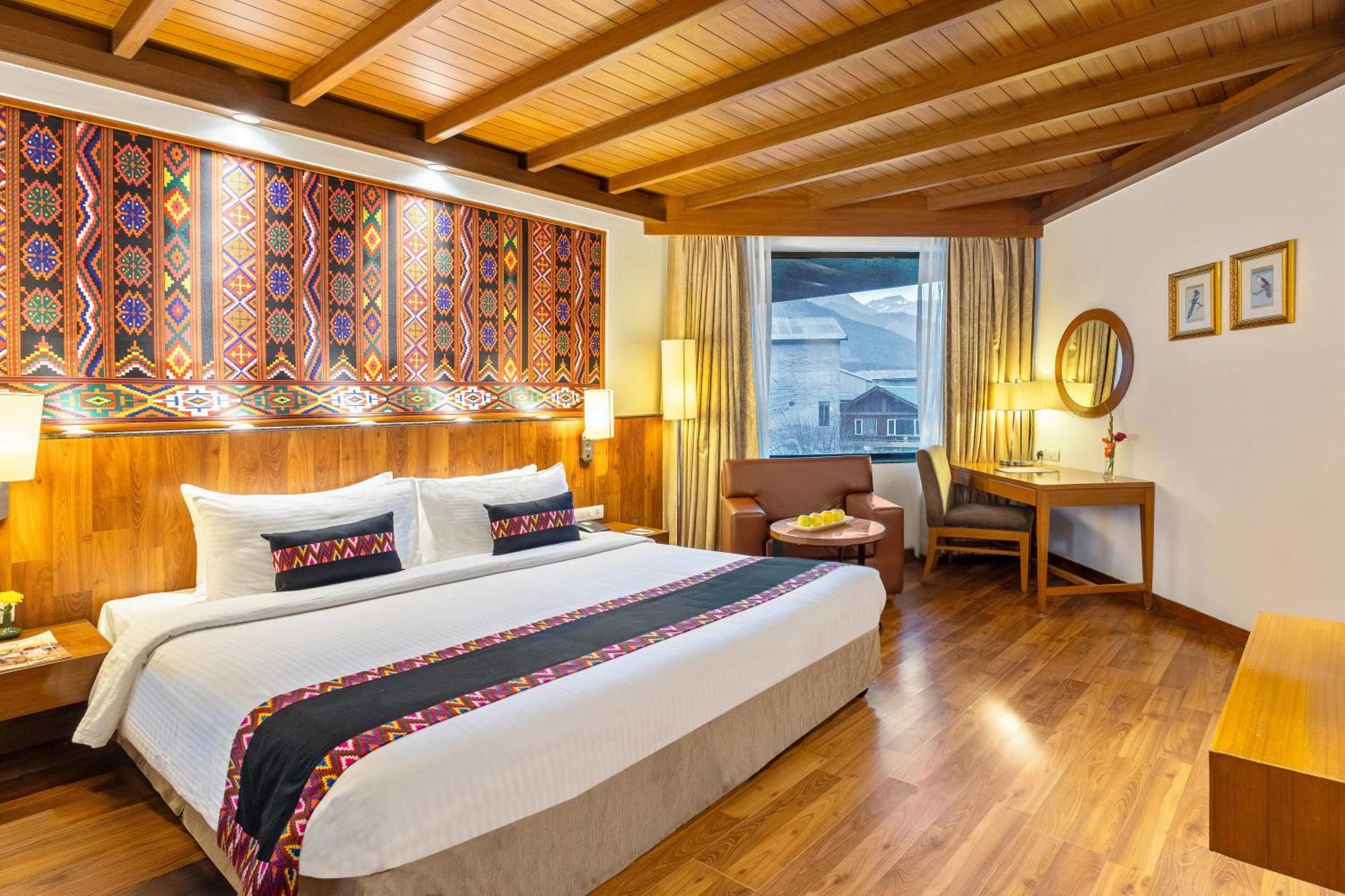 Sterling Manali Hotel Exterior photo